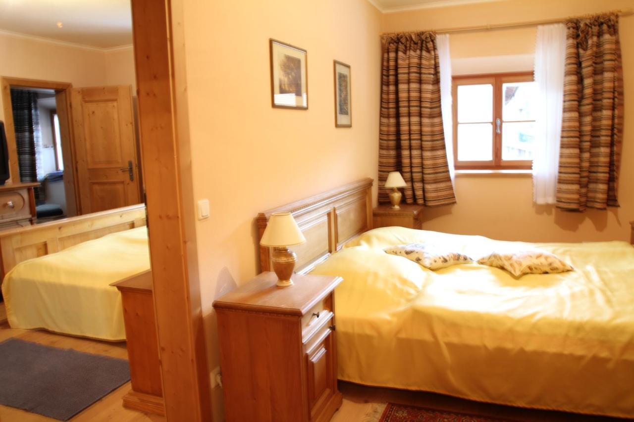 Schusterhof Villa Bergen  Ngoại thất bức ảnh