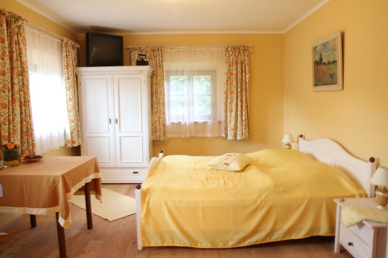 Schusterhof Villa Bergen  Ngoại thất bức ảnh